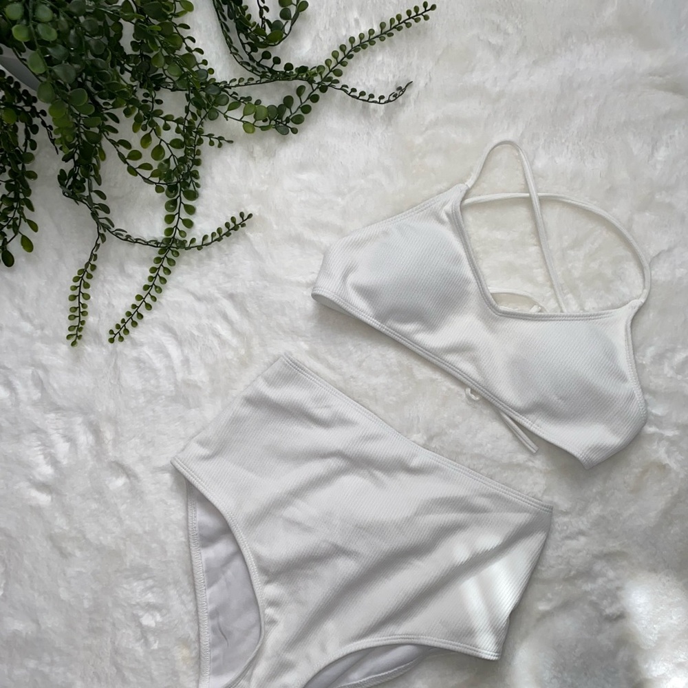 White high-waisted bikini